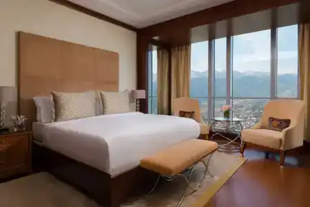 Ritz-Carlton - 40