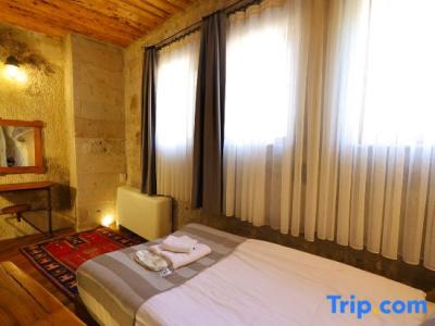 Sarnich Cave Suites - 157