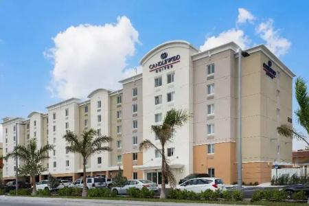 Candlewood Suites Miami Intl Airport - 36Th St, An Ihg - 42
