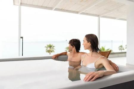 Blue Carpet Luxury Suites - 67