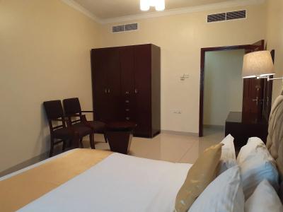 Crown Palace & Suites - 4
