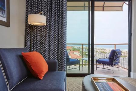 The Waterfront Beach Resort, A Hilton - 95