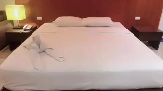 Tycoon Suite - 16