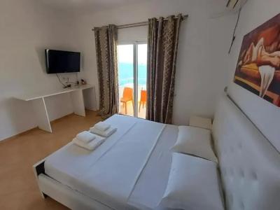 Irini - 40