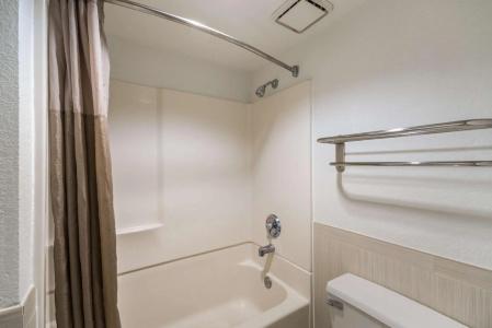 6-Houston, TX - Brookhollow - 7