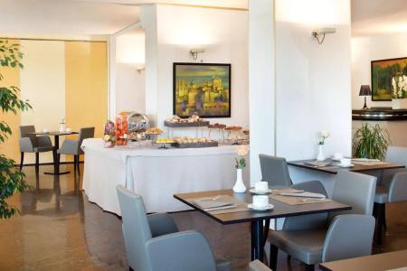 Starhotels Cristallo Palace - 24