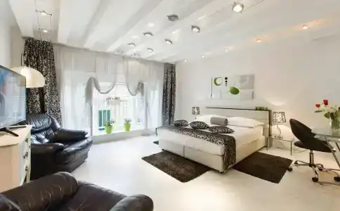 Royal Suites - 4