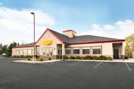 Best Western Plus Peppertree Airport Inn - 25