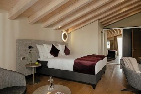 SchlossHouse Zermatt Wellbeing Rooms & Suites - 88