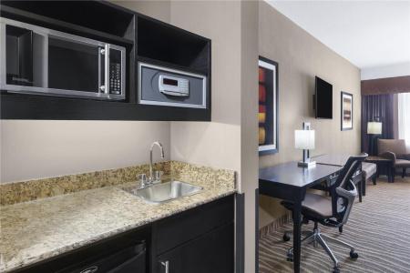 Best Western Premier Freeport Inn Airport - 37