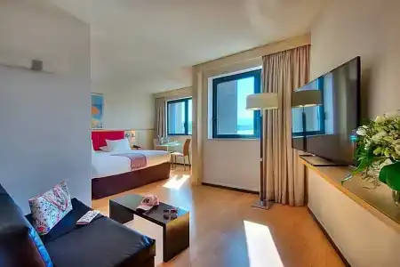 Mercure Ajaccio - 65
