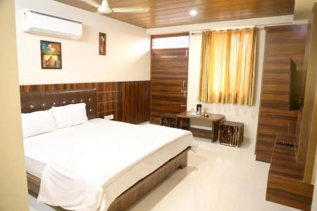 Star Inn - 65