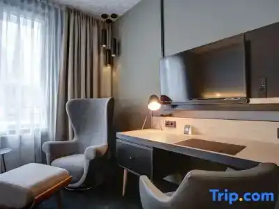 Nyce Bonn - 60
