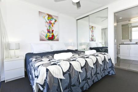 Surf Regency - 2