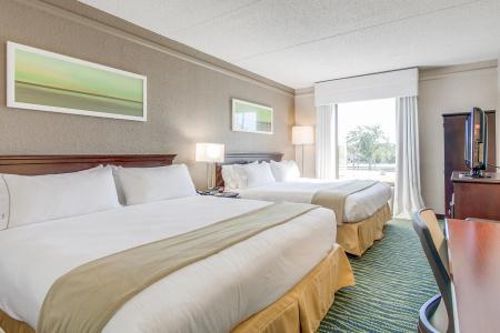 Holiday Inn Express & Suites Midlothian Turnpike, an IHG - 6