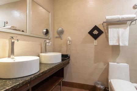 Weston Suites - 75