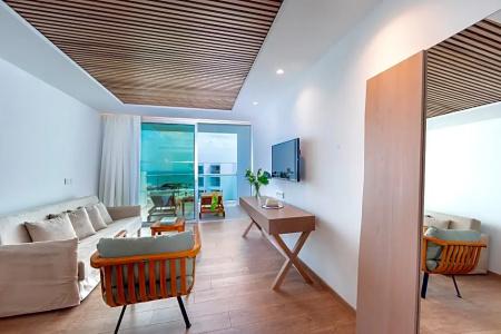 Limanaki Beach & Suites - 150