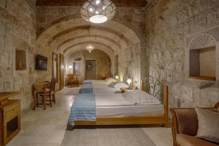 Hera Cave Suites - 56