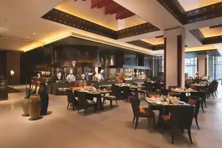 Shangri-La Lhasa - 12