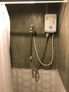 Hubb Hostel Phuket Airport - 21