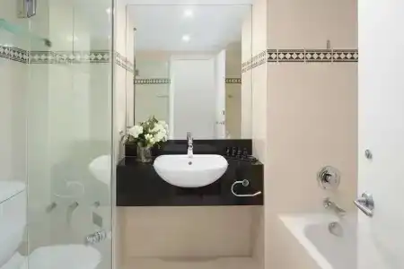 Rydges World Square - 81