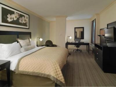 DoubleTree by Hilton Dallas - Love Field - 44