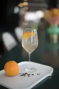 Hôtel Cosmopolitain - 10