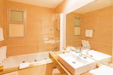 Montjoi by Brava Hoteles - 44