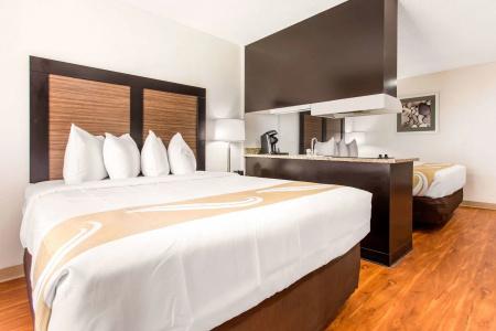 Quality Inn & Suites - - 4
