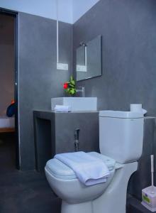 Star White - Negombo - 14