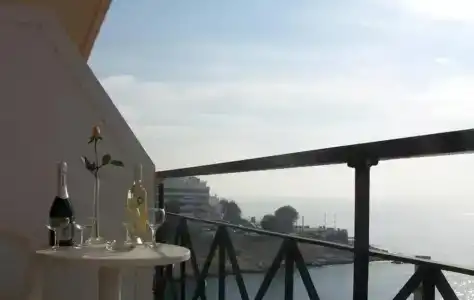 Queens Leriotis - 7