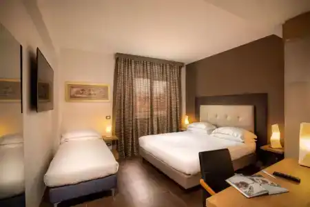 Best Western Plus Spring House - 58