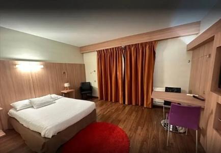Kyriad Tours Centre - 97