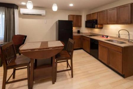 Best Western Plus Clocktower Inn - 155