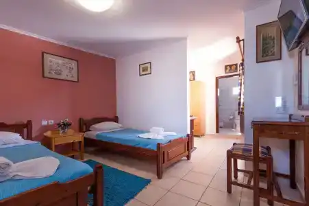 Poco Loco Bed & Breakfast - 2