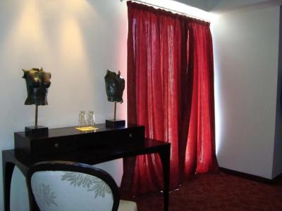 Minoa Athens - 30