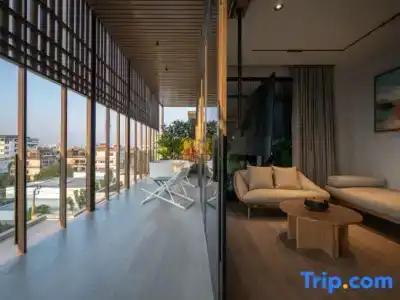 Shan Villas Sukhumvit - 221