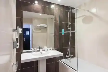 Best Western Plus Hôtel Massena Nice - 82
