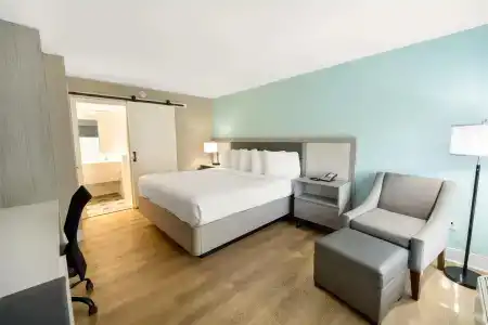 Best Western Beach Inn - 43