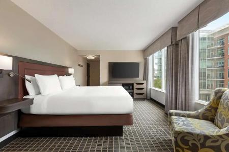 Hampton Inn & Suites-Downtown-Riverplace - 69