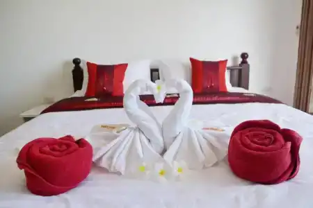 White Flower Lanta - 125