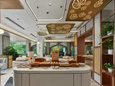 Hilton Garden Inn West Lake - 9