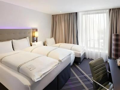 Premier Inn Düsseldorf City Friedrichstadt - 29