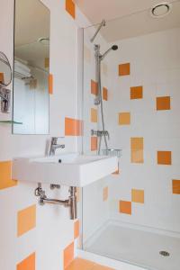 b&b Figueres - 39