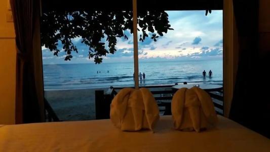 Apple Beachfront Resort - 77