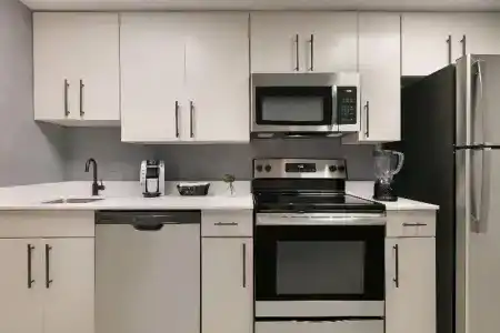Holiday Inn & Suites, An Ihg - 103