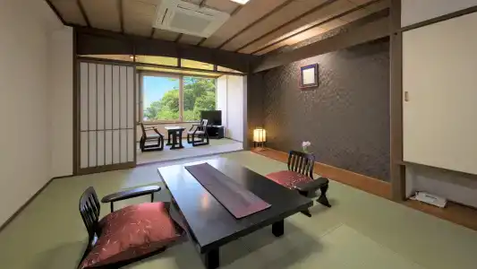 Ryochiku Bettei - 37