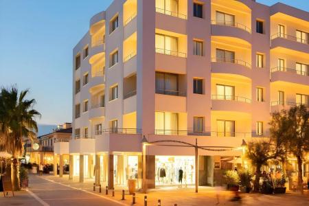Palace Lido & Suites - 14