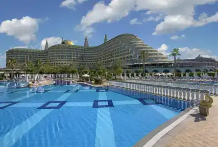 Delphin Imperial Lara - 18