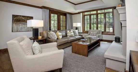 The Collection at the Ritz Carlton Residences - 43